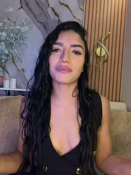 Snapshot of AlinaArgii chatting on July 2026 03:39:02 PM AlinaArgii online show from July 2026 03:39:02 PM
