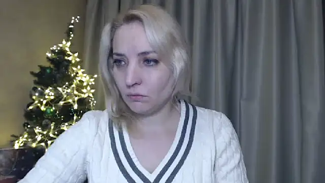 Snapshot of sweetpussy chatting on December 2024 03:02:01 PM sweetpussy online show from December 2024 03:02:01 PM