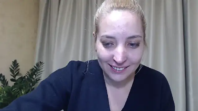 Snapshot of sweetpussy chatting on January 2025 05:59:02 PM sweetpussy online show from January 2025 05:59:02 PM