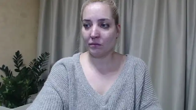Snapshot of sweetpussy chatting on February 2025 07:38:02 PM sweetpussy online show from February 2025 07:38:02 PM