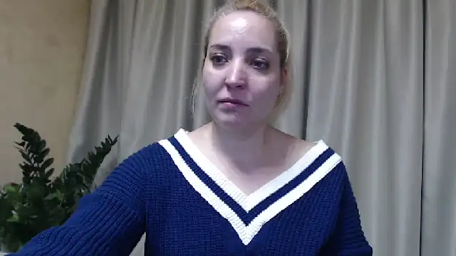 Snapshot of sweetpussy chatting on February 2025 08:31:01 PM sweetpussy online show from February 2025 08:31:01 PM