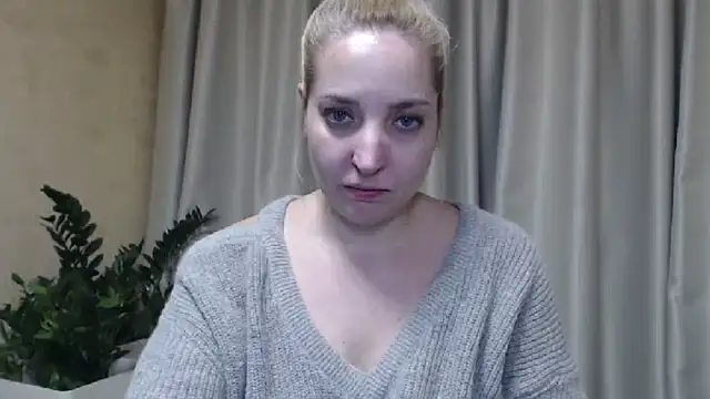 Snapshot of sweetpussy chatting on March 2025 07:04:02 PM sweetpussy online show from March 2025 07:04:02 PM