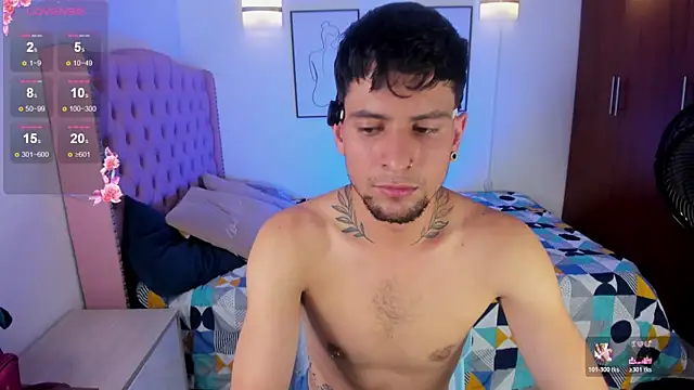 vaalentiino online show from April 2026 07:17:02 PM