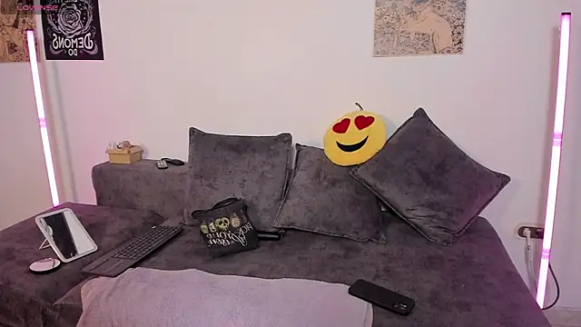 little  ammy online show from April 2026 12:12:01 AM