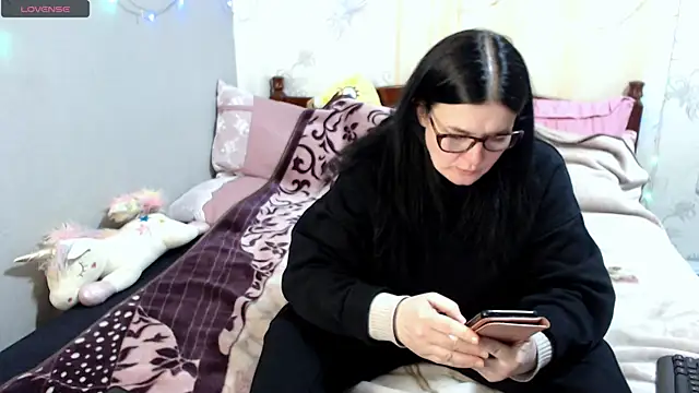 SashaBond online show from March 2026 04:14:01 PM