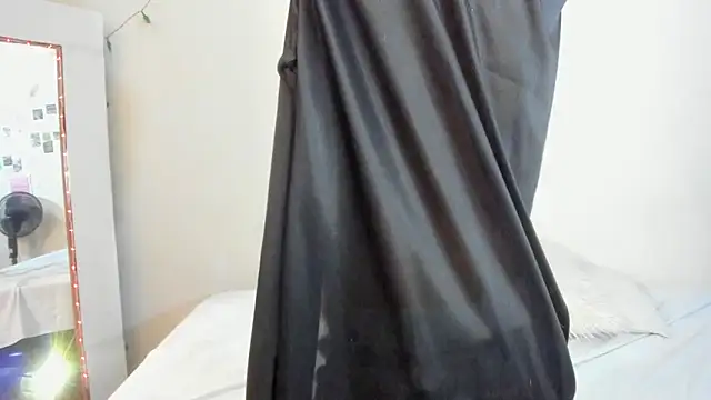 litle slut online show from February 2026 05:36:01 AM