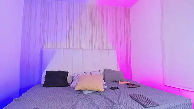 EdnaJara online show from March 2026 04:07:02 AM