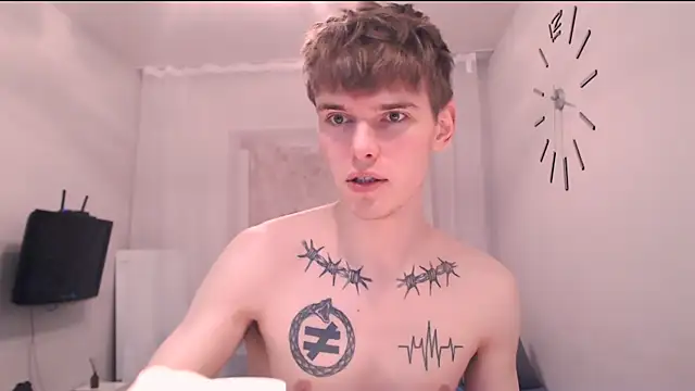 Snapshot of Fredd_Xanders chatting on May 2026 04:48:01 PM Fredd Xanders online show from May 2026 04:48:01 PM