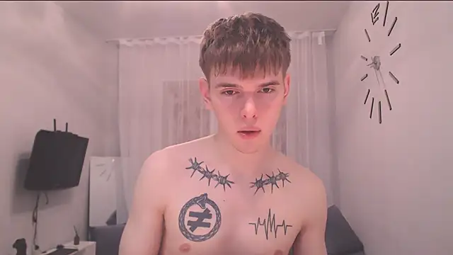 Snapshot of Fredd_Xanders chatting on May 2026 11:35:02 PM Fredd Xanders online show from May 2026 11:35:02 PM