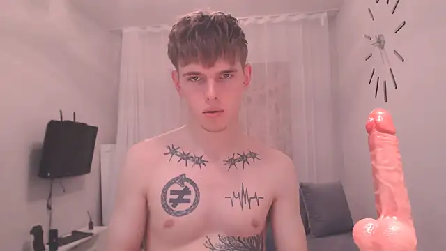 Snapshot of Fredd_Xanders chatting on June 2026 10:51:02 AM Fredd Xanders online show from June 2026 10:51:02 AM