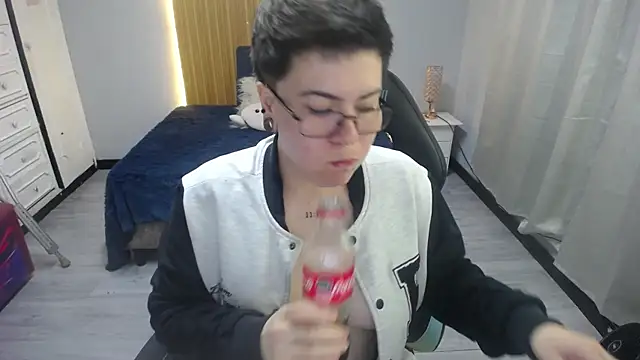 geminis xxx online show from April 2026 04:16:01 AM