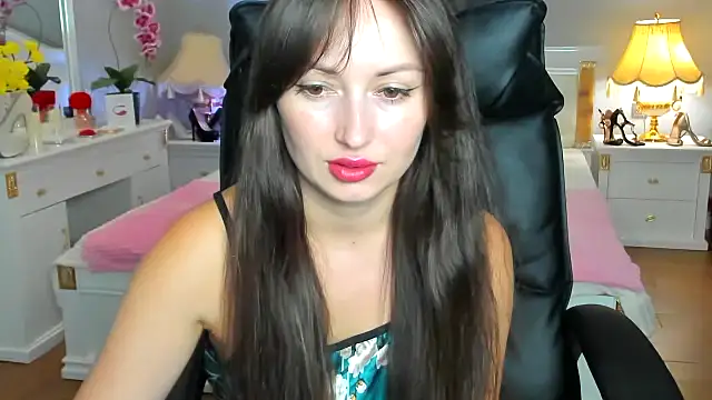 Snapshot of RosiAlina chatting on July 2026 06:31:01 AM RosiAlina online show from July 2026 06:31:01 AM