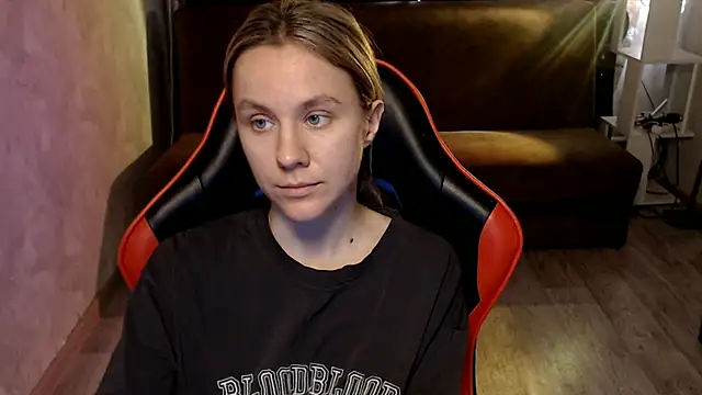 MiaBun1 online show from April 2026 04:57:02 AM