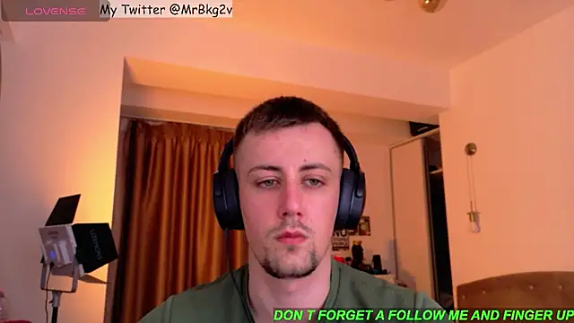 Snapshot of Brellisimo chatting on June 2026 04:01:01 PM Brellisimo online show from June 2026 04:01:01 PM