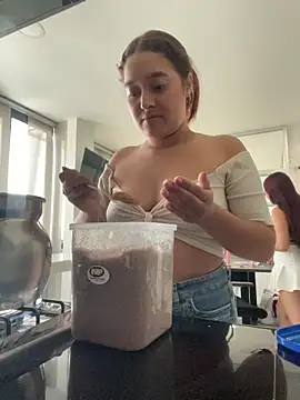 Emily Jonness  online show from December 2025 11:36:02 AM