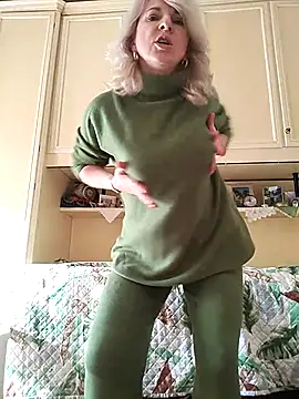 AhlyssaLove1155 online show from December 2025 01:08:01 PM