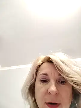 AhlyssaLove1155 online show from January 2026 07:11:01 PM