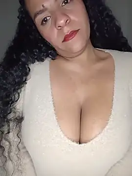 hot bruntte online show from January 2026 05:55:02 AM