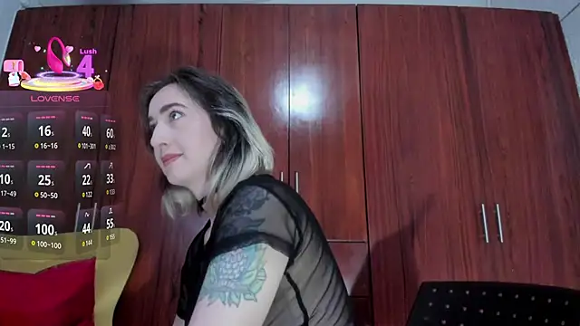 carly grasso online show from October 2025 09:30:01 PM