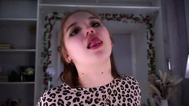 SolBurri online show from December 2025 02:50:01 AM