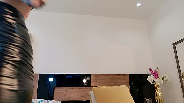 Snapshot of LucyHanks chatting on March 2026 11:27:02 AM LucyHanks online show from March 2026 11:27:02 AM