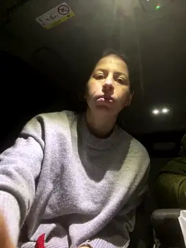 coupledeea online show from January 2026 06:34:02 PM