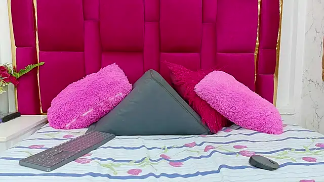 RebecaMarshall online show from February 2026 12:45:01 PM