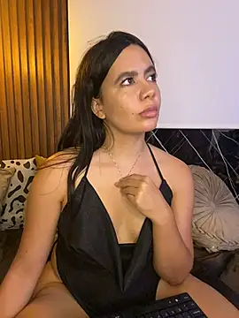 Snapshot of ValentinaEliot chatting on February 2026 03:32:02 AM ValentinaEliot online show from February 2026 03:32:02 AM