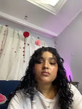 ladulcemary  online show from February 2026 02:35:01 PM