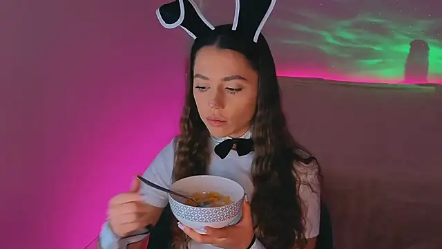 Maybebabetv online show from April 2026 06:27:01 PM