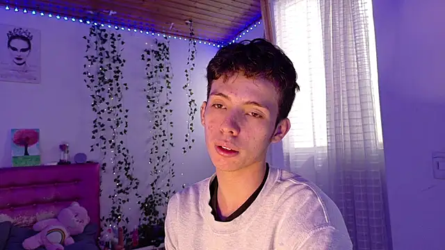 Snapshot of Dani_Dancer chatting on May 2026 06:59:01 PM Dani Dancer online show from May 2026 06:59:01 PM