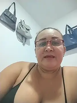 Nini Love  online show from March 2026 02:51:04 AM