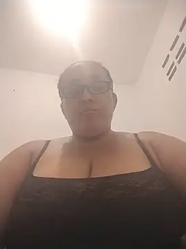 Nini Love  online show from June 2026 03:25:01 AM