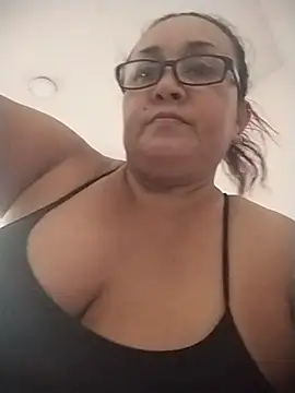 Nini Love  online show from July 2026 09:52:02 PM