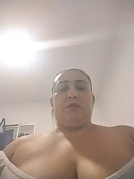 Nini Love  online show from July 2026 02:20:02 AM