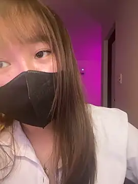 Miumeo20 online show from April 2026 04:45:01 PM