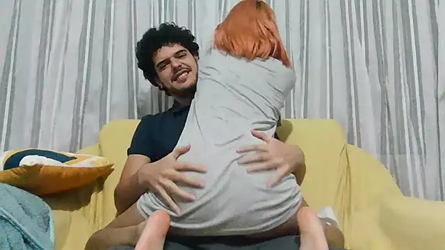 Hot Contrasts online show from April 2026 02:06:01 AM