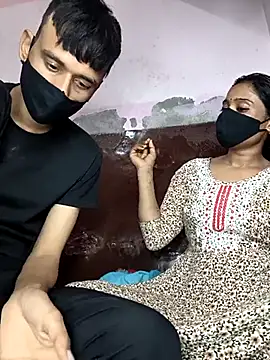 couplegk71 online show from February 2026 11:09:01 PM