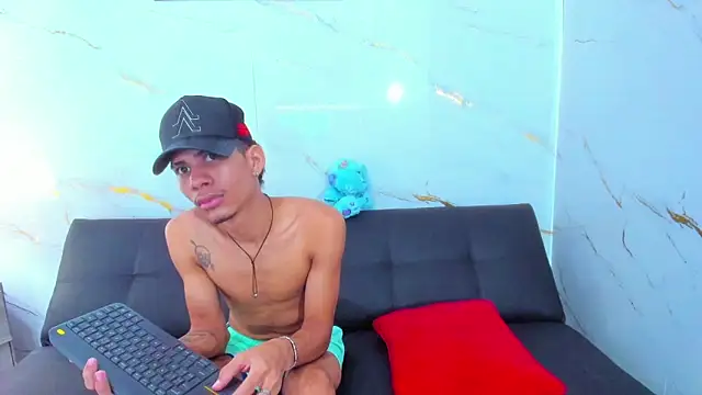 Alex jeins at online show from January 2026 07:11:01 PM