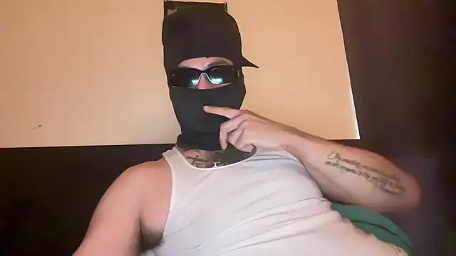 angelblanco online show from April 2026 10:59:01 PM