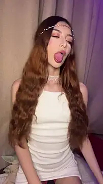 HoneyWeebsss online show from March 2026 02:50:01 AM