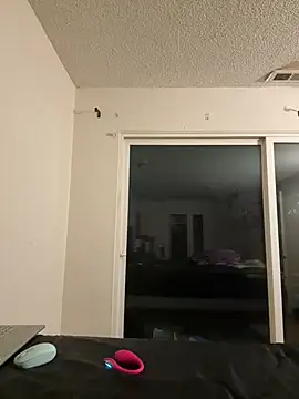 Lenaravenswood online show from February 2026 07:27:02 AM