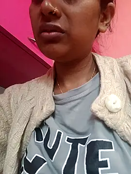 nehakapoor89 online show from December 2025 09:04:02 AM