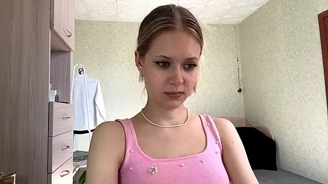 ZaidaSchwarten online show from March 2026 11:59:01 AM