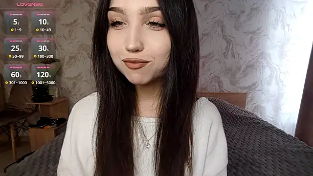 Qwami Amie online show from March 2026 12:27:01 PM