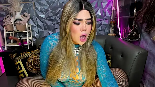 AlwaysHornyMia online show from March 2026 01:22:01 PM