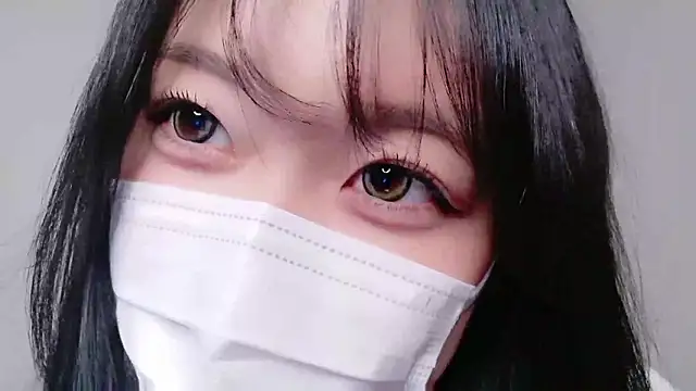 Snapshot of Ms-KARINA chatting on January 2026 08:49:01 AM Ms-KARINA online show from January 2026 08:49:01 AM