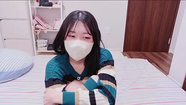 Snapshot of Ms-KARINA chatting on February 2026 06:35:02 AM Ms-KARINA online show from February 2026 06:35:02 AM