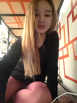 SherrylShaw online show from April 2026 09:39:33 PM