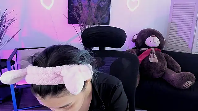 SirenMystiq online show from March 2026 07:24:01 AM